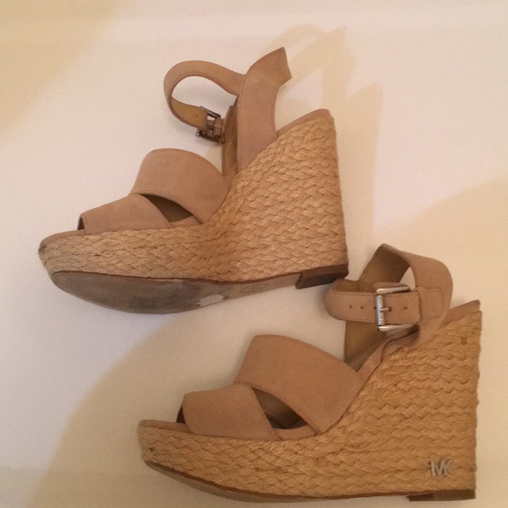 Gorgeous Michael kors wedges